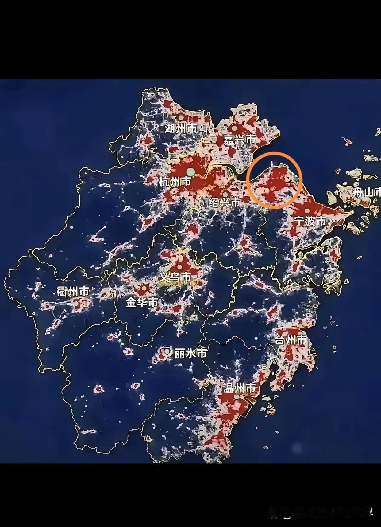 圈圈中这块红色区域有什么独特之处，比大名鼎鼎的义乌颜色还要亮。
