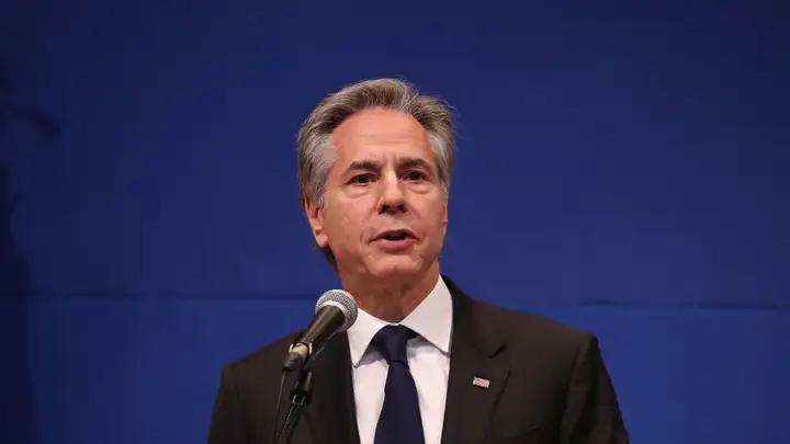 美国前国务卿布林肯，再次语出惊人：“我不仅是以美国国务卿的身份来到你们面前，也是
