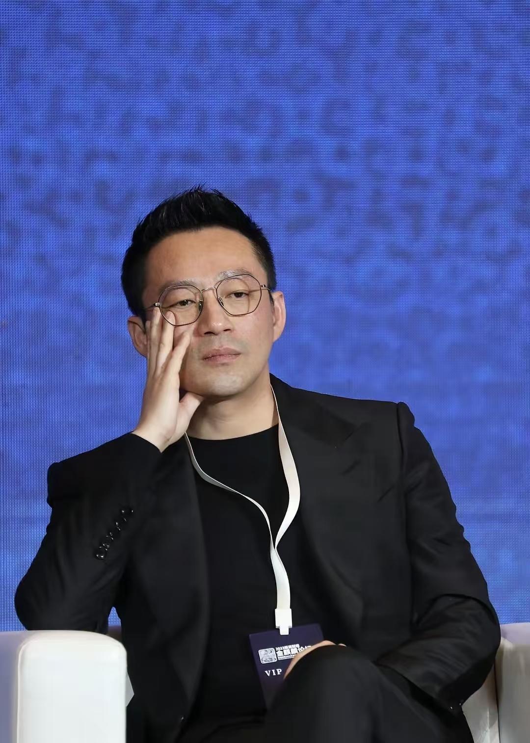 地主家的傻儿子，总说他怎么善良，不如说是巨婴。长相不能当饭吃，特别是男人，马女是