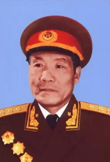 开国上将李达在老家有一个大儿子，1959年来找李达，想让父亲给他安排一份工作，李