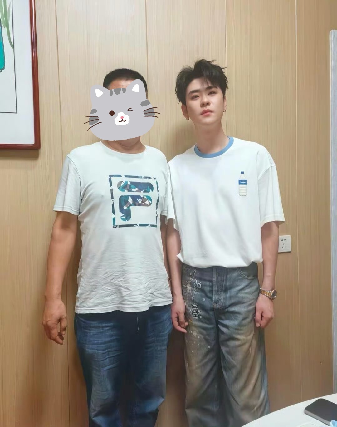 这合照我怎么才看到 很帅