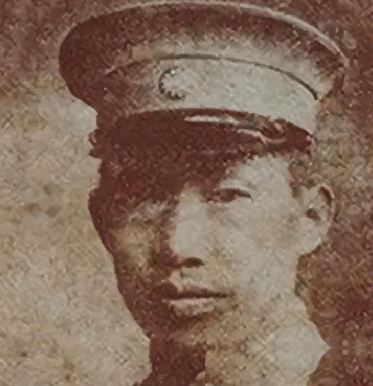 拿三万块大洋的“遣散费”，外加一架豪华专机，换你手里的全部身家，这买卖你做吗？1