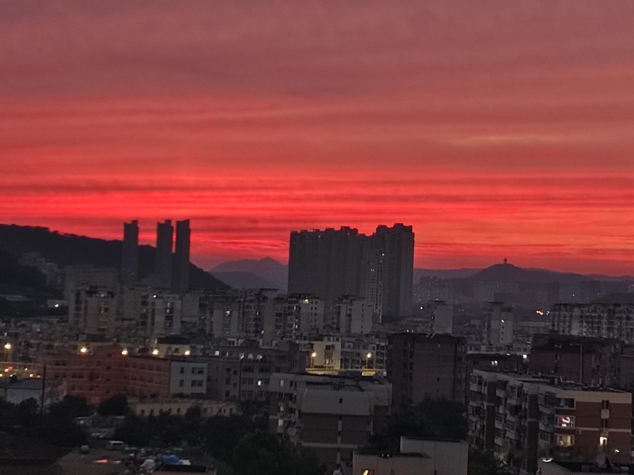 晒图笔记大赛曾经真的以为自己是看开了，是想躺平了，这无意间看到的一个文案，简直就