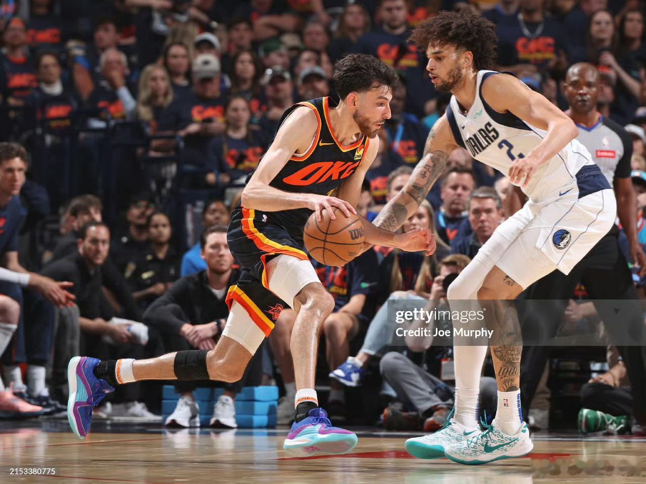 MFFL 拉斯维加斯更新了霍姆格伦 下家的赔率。雄鹿 +400骑士 +500猛龙