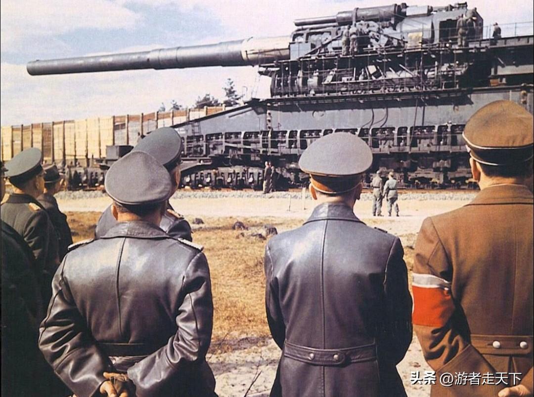 为什么说大炮是战争之王？
大口径火炮在空旷地区发生爆炸，杀伤半径可达数10米。
