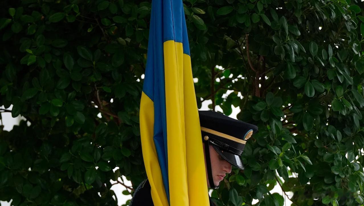 乌克兰计划建造反无人机防护穹顶
 
乌克兰已制定战略目标，计划在其领土上空建立一