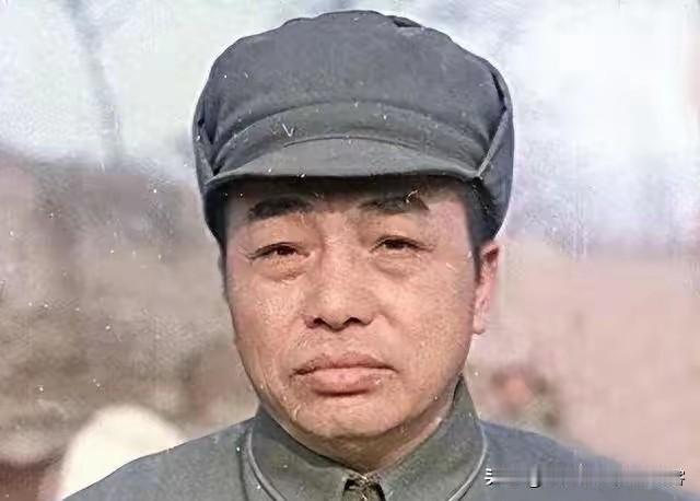 1933年夏天，彭德怀干了一件让临时中央负责人博古大为光火的事，当时为了争取让想