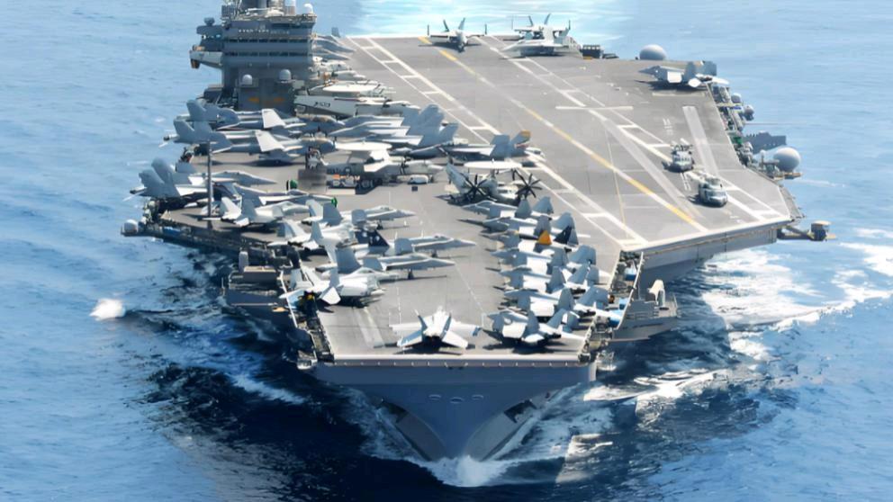 伊朗2026年2月1日至2日，在霍尔木兹海峡举行大规摸军演，强硬对抗美国。
伊朗