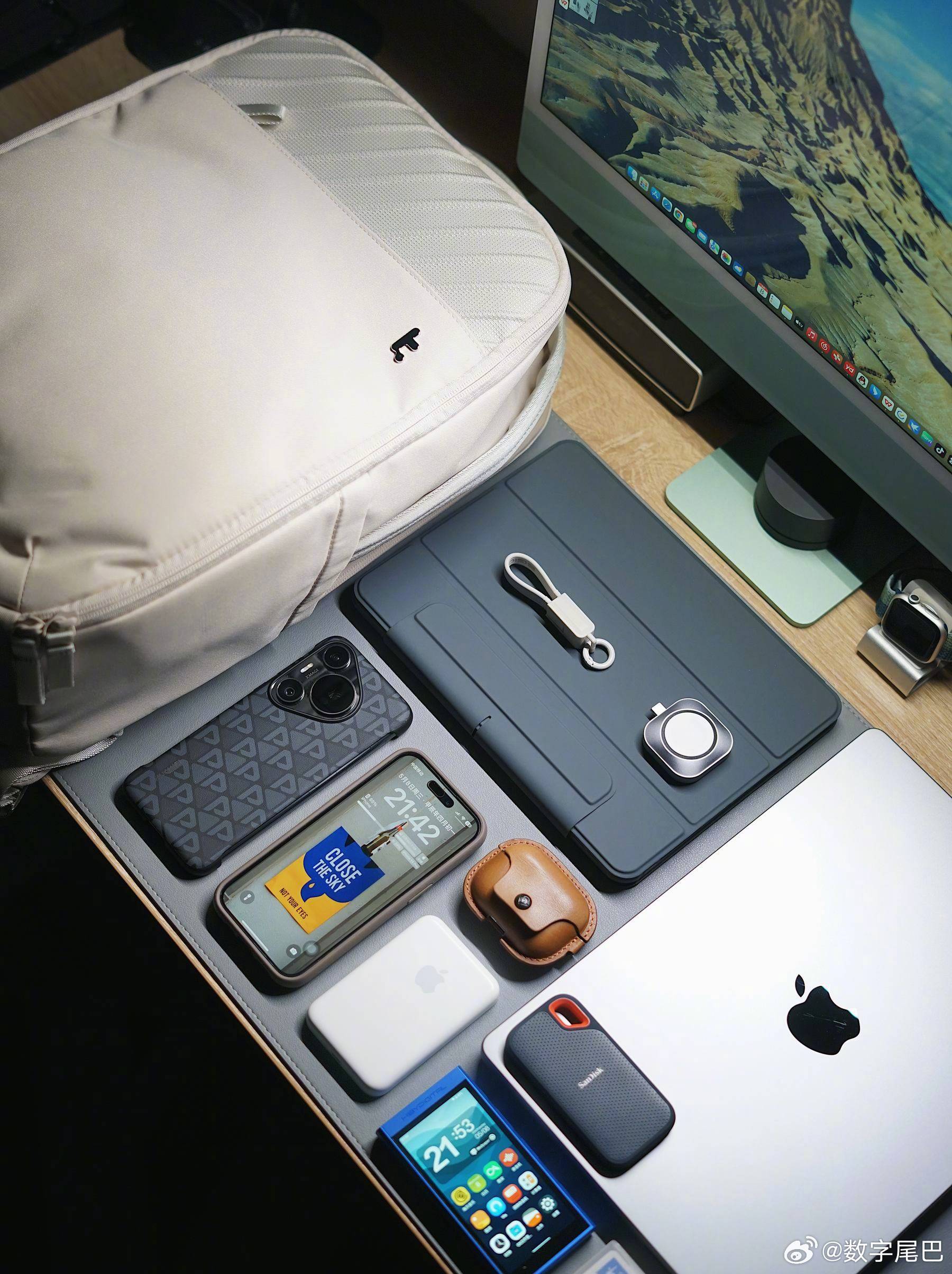 尾巴EDC 最近打算出差一趟远门，刚好入手了这款 tomtoc 的双肩包对于出差