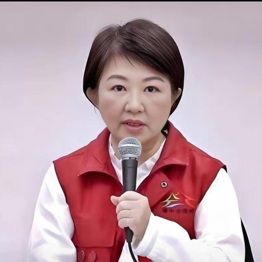 网友说，卢秀燕就是另一个蔡英文，韩国瑜就是另一个王金平，蒋万安就是另一个马英九。