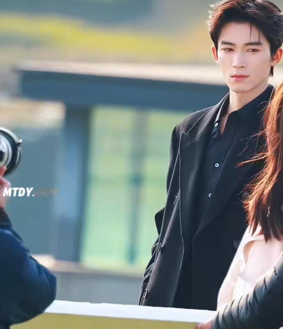 王星越邓恩熙《告白》同框牵手路透！太甜蜜了！ 