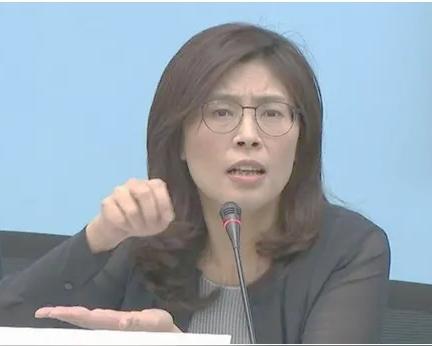 和平统一呼声响彻岛内，两岸民心早已做出选择
 
前言
 
台海局势的风向正在发生