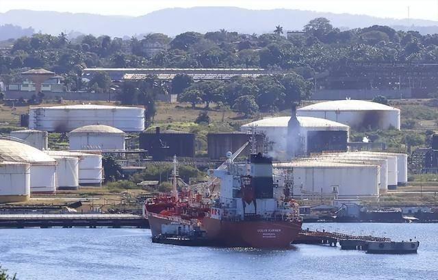 抓走马杜罗、斩首哈梅内伊后，信心爆棚的特朗普，已经盯上了古巴
在美国总统特朗普主