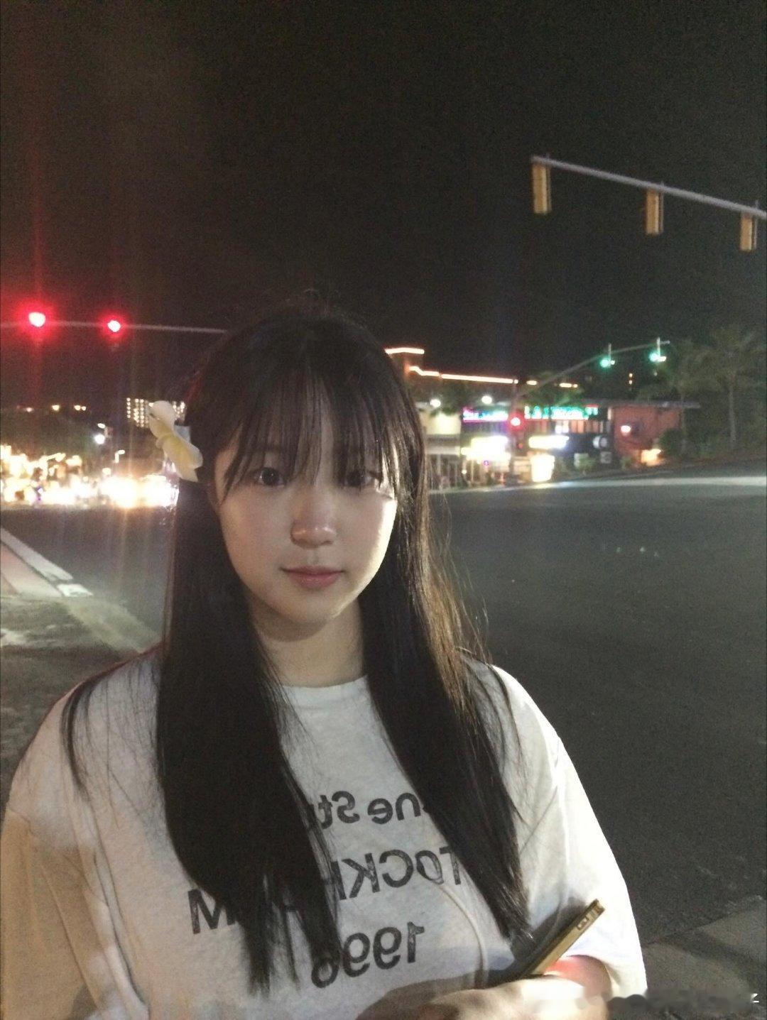 在关岛度假的申裕斌：🍓🍪 