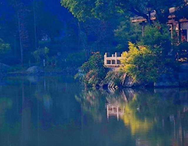 黎明·湖，清寂如诗