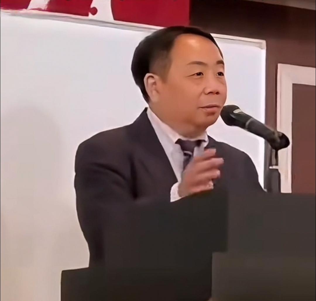 “汉奸卖国贼”石平出来放话了！

言辞强硬、态度嚣张，“将这名黑帮外交官驱逐出境