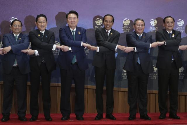 #韩国政治#【中日韩正在协调三国外交部高层会议】

日本共同社9月8日援引多名日