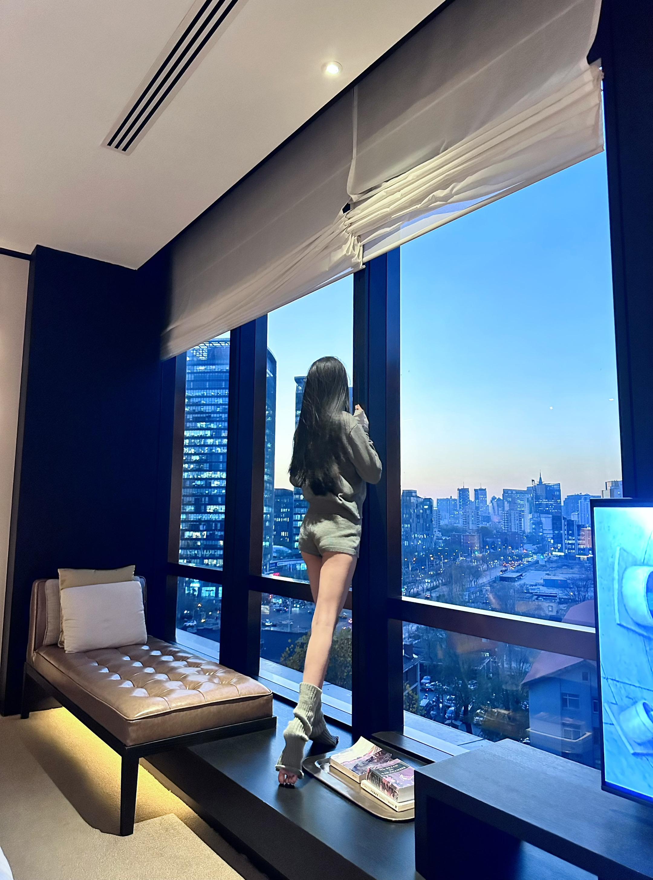 我只记得那个时候我没钱 你把钱藏起来 跟我一起挨饿