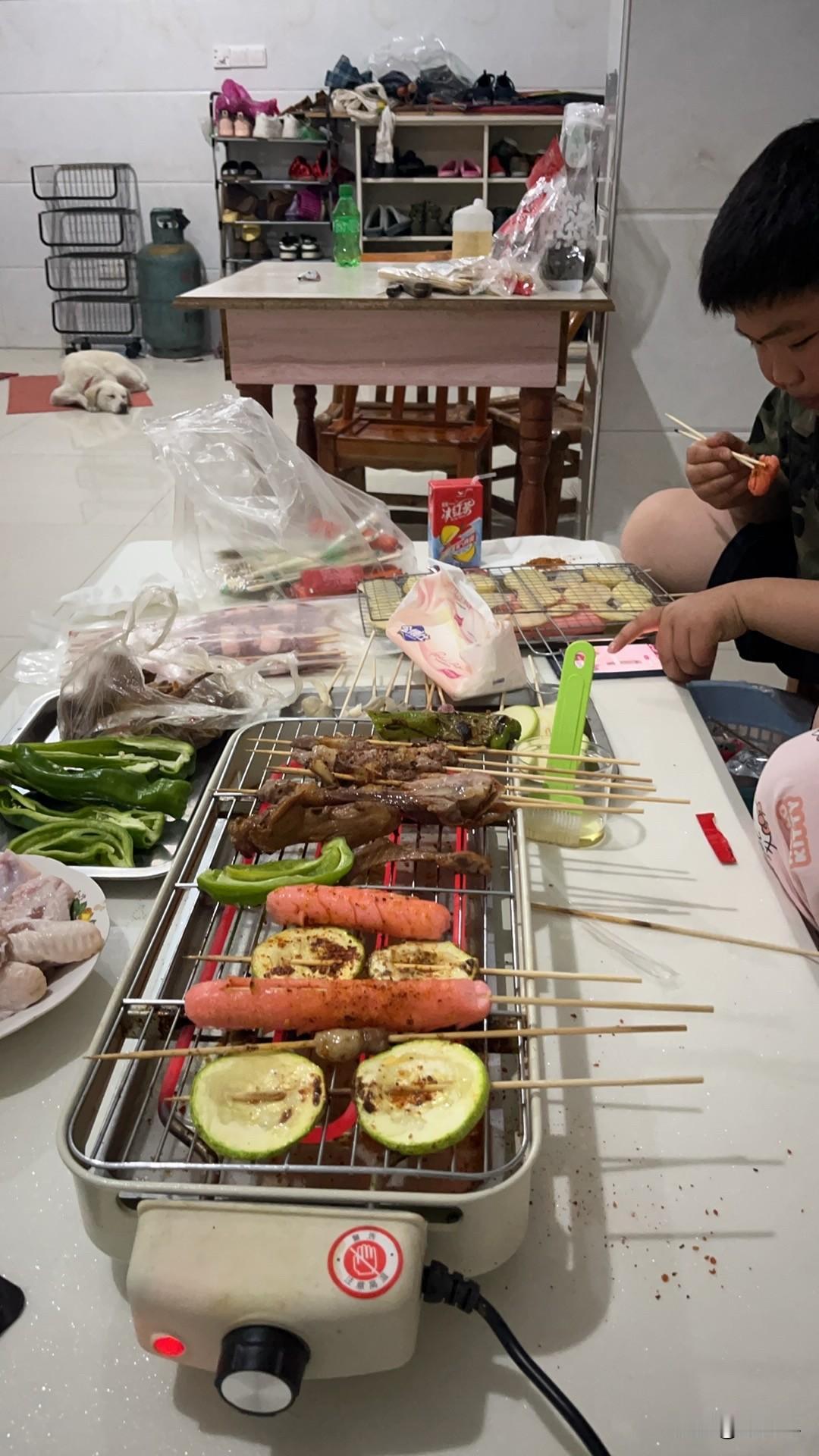 你更喜欢吃中餐还是西餐？

说实话，兜兜转转尝过不少西餐，最后发现最对胃口的，还