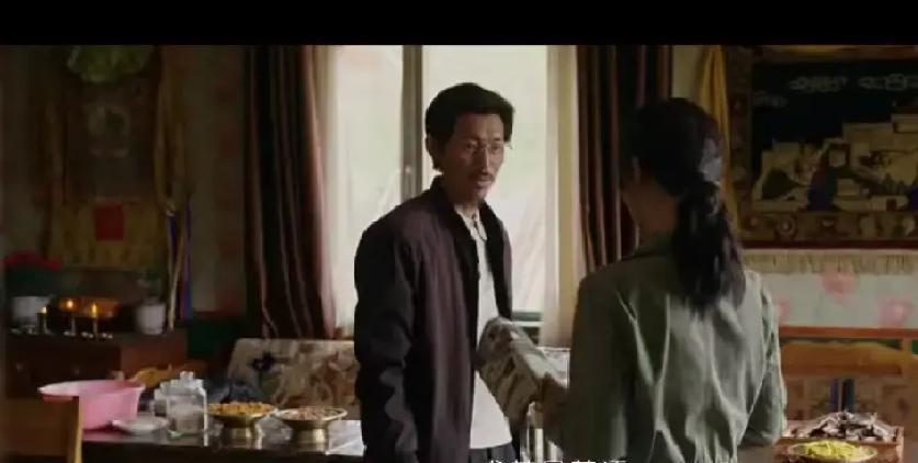 4500米高原上，一个藏族娃娃用粉笔写下“amiodarone”，下一秒帐篷外风