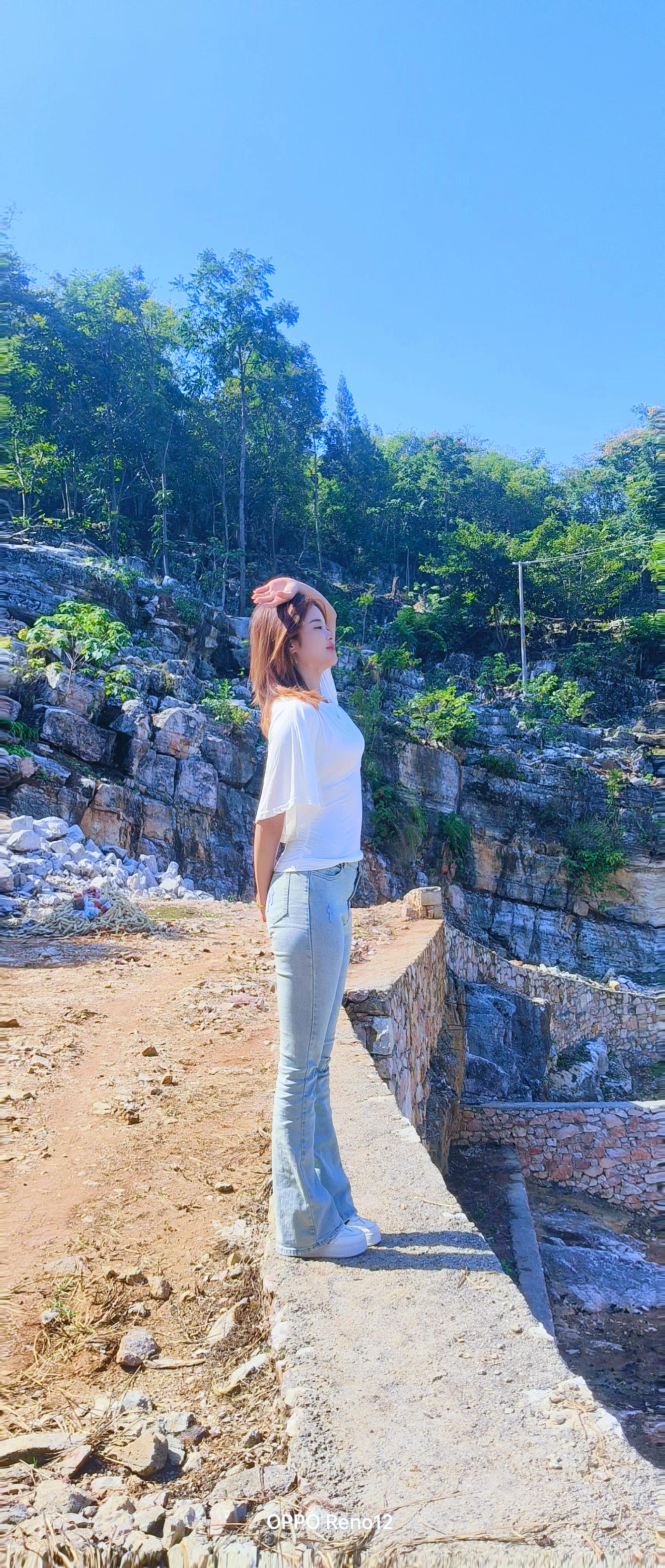 不要问我结婚了没有，有没有老公，喜欢我的话，你就追，追不到你就抢，抢不...