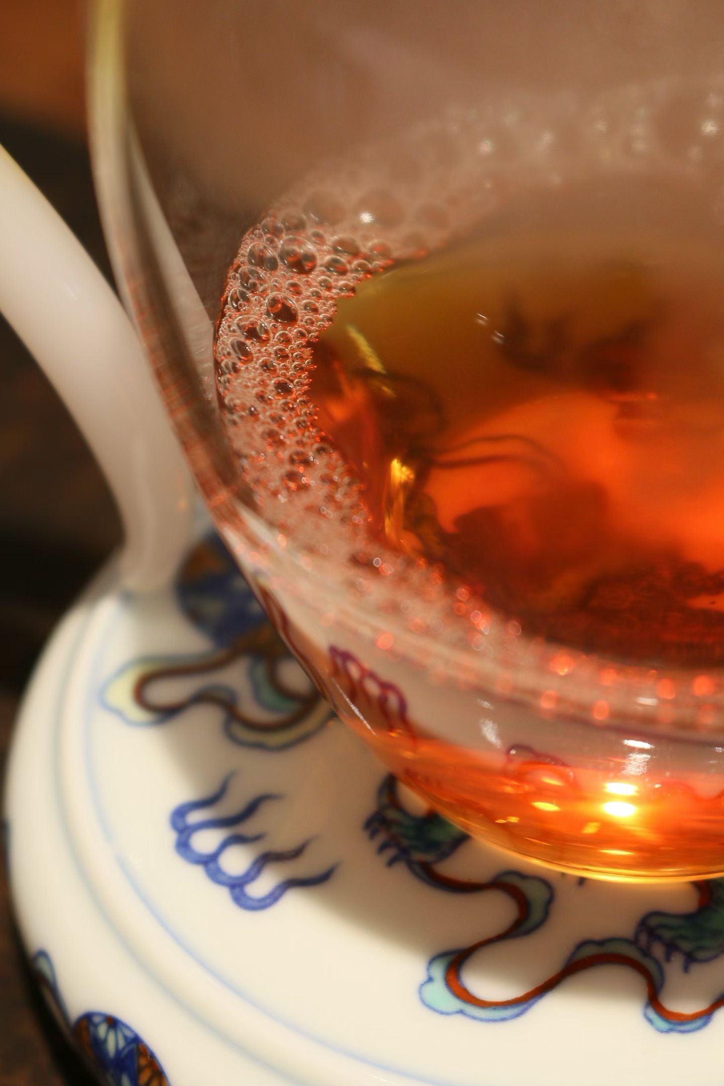 品茶赏器交友  一盏茶汤，半缕清风。慢煮时光，静待回甘。人间烟火，不过一杯热茶。