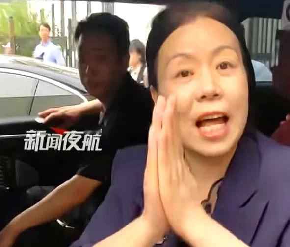 熊磊再提热气球，直指有人丢人。

为几千块钱，那副嘴脸真难看。

直播时聊到兴头