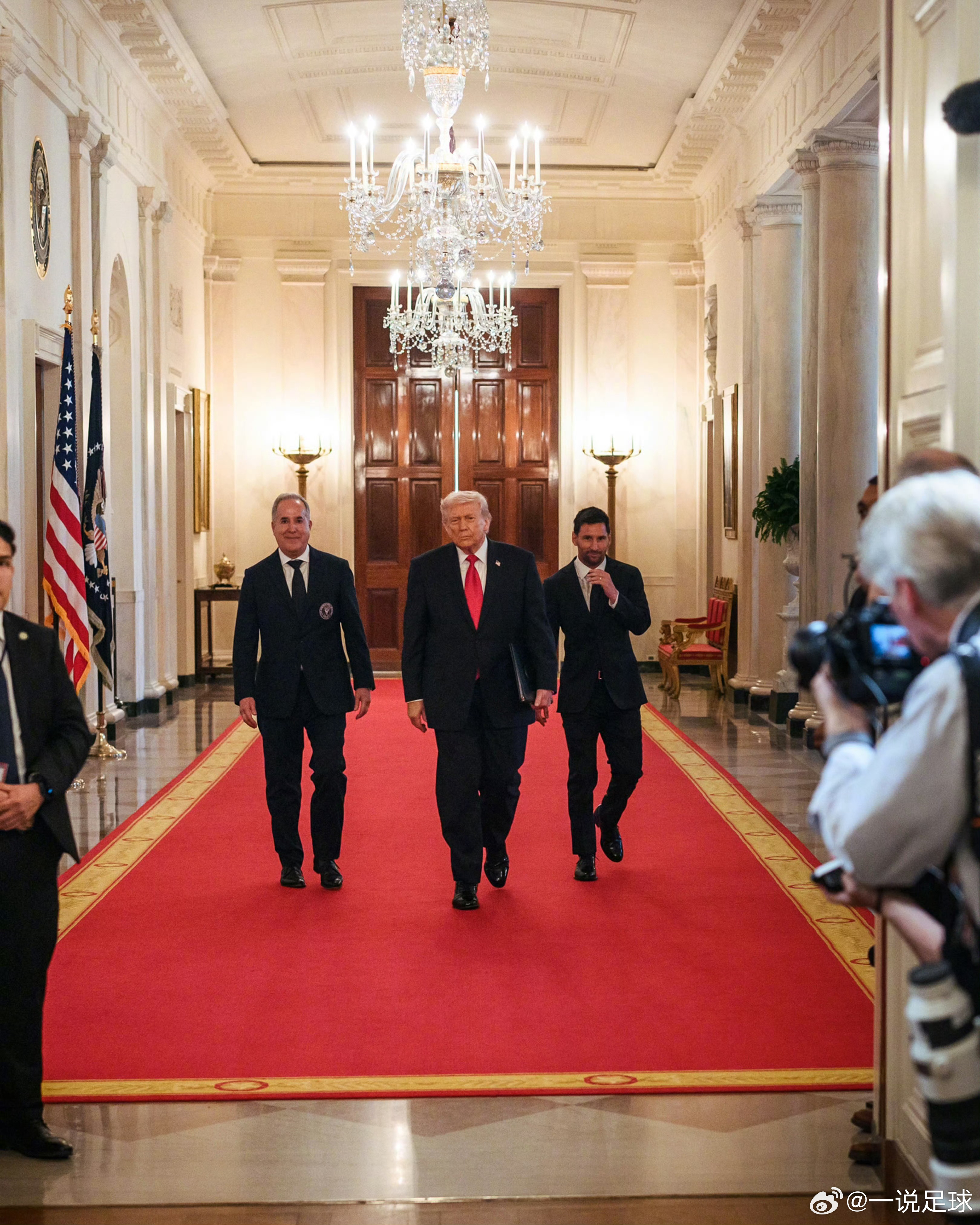 3月5日，特朗普在白宫接见2025美职联总冠军--迈阿密国际，梅西率队前往。特朗