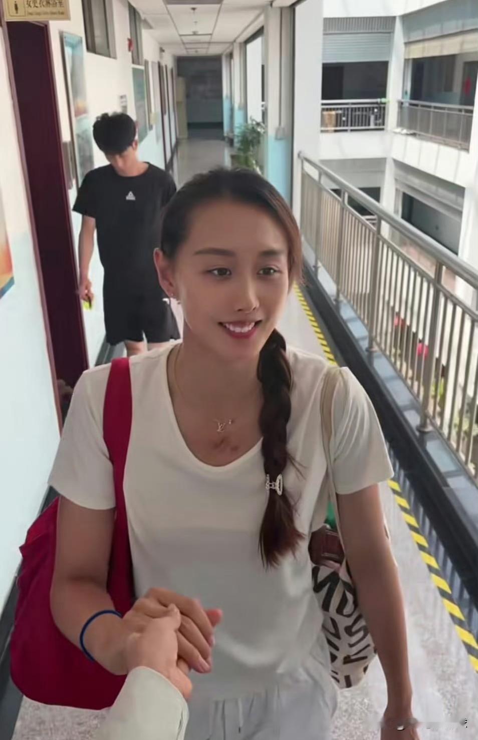 加油！杨涵玉。目前已出发阿塞拜疆，开启自己首次留洋之旅！
当打之年的杨涵玉，连续