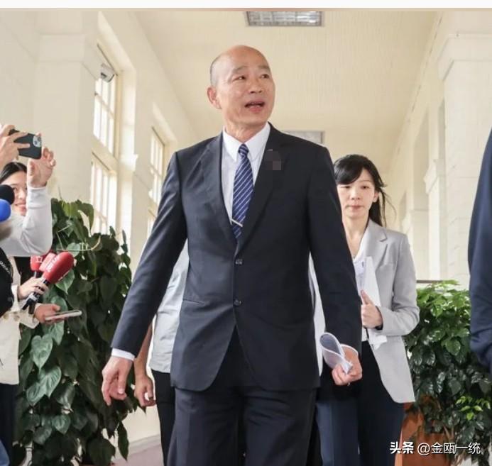 与蓝委餐叙 韩国瑜：总预算不审，我们一定受伤

韩国瑜17日邀请部分蓝委餐叙，众