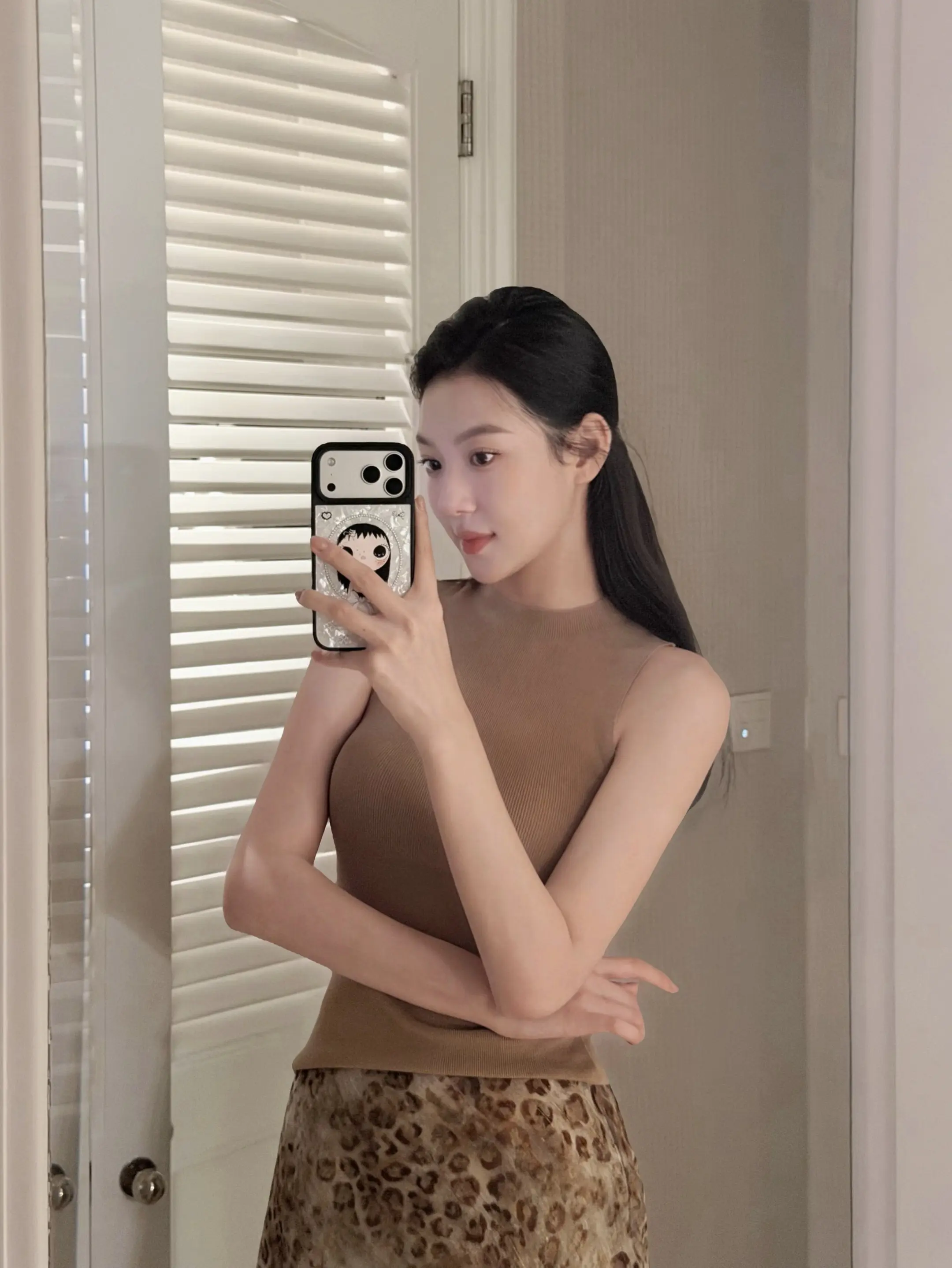 上帝如果爱一个人 就会让她流浪。不给她围墙与屋檐 却给了整片旷野的呼吸...
