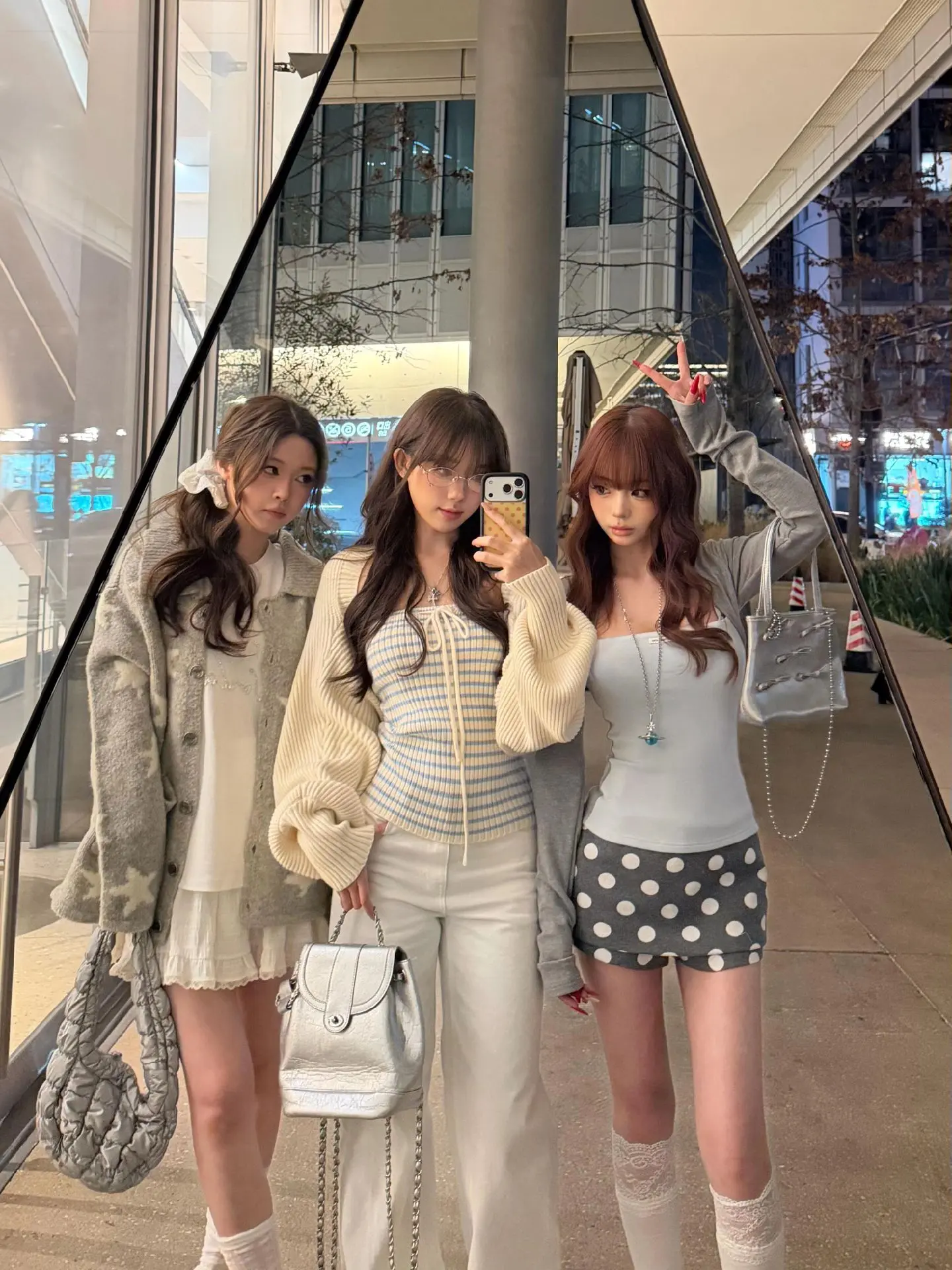 韩女的拍照方式