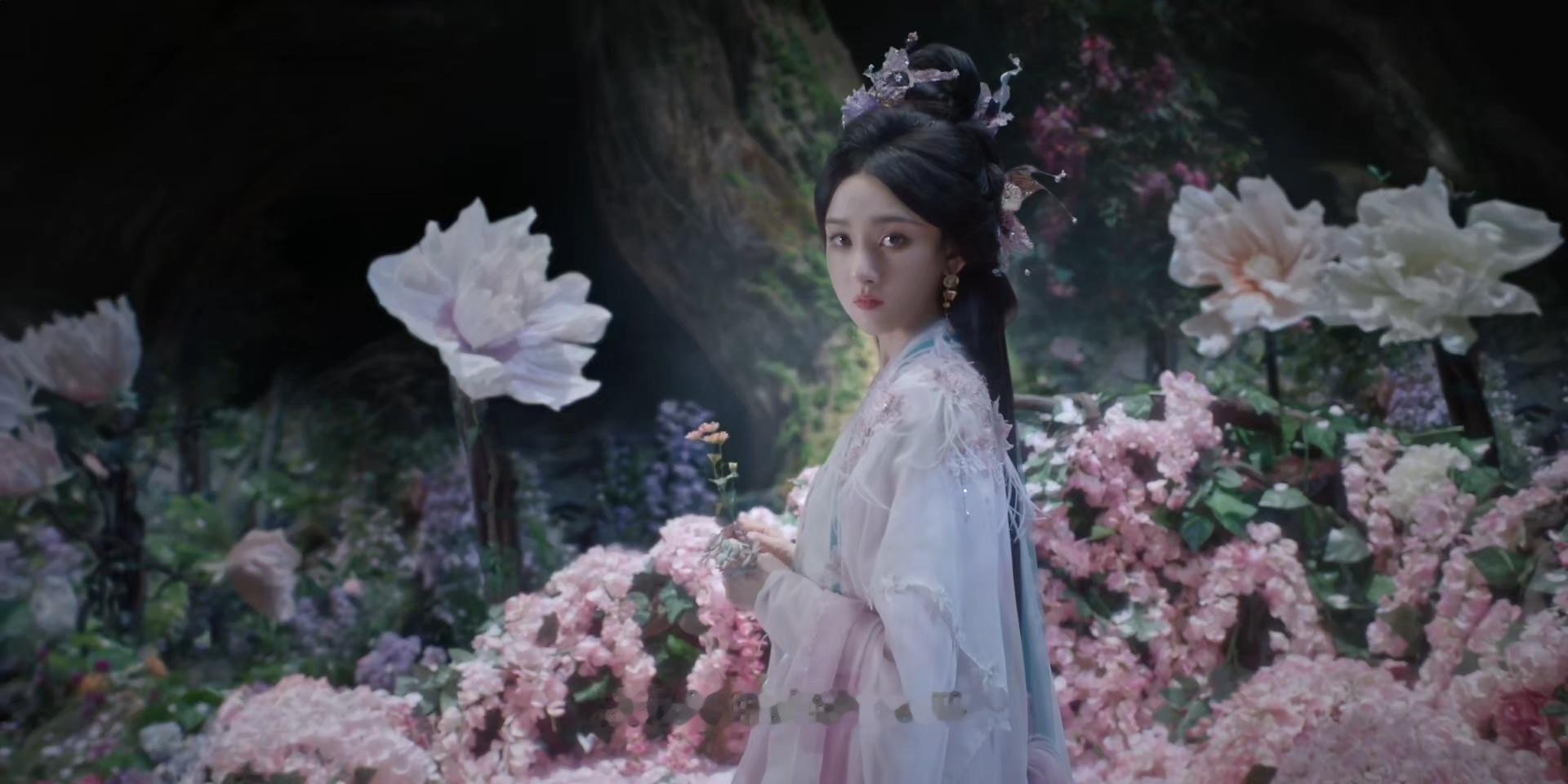 聊斋预告 本人雷达狂响 唯爱美女林允 图1-2陈小纭 图3宋祖儿 图4-5杨雨潼