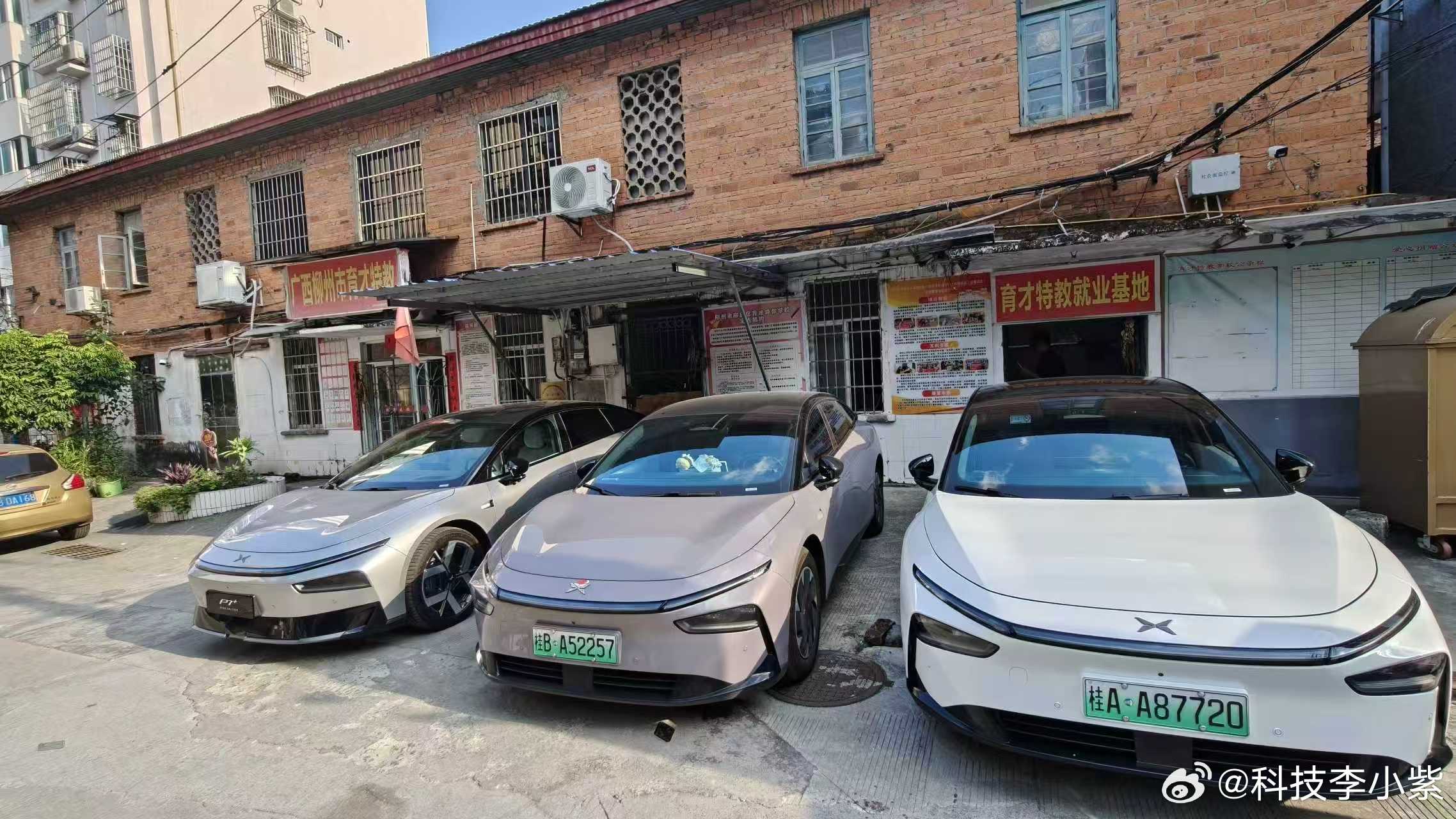 八旬婆婆办学托举星星儿童28载旅途途中的一次相遇，让小鹏P7+车主结识了坚守特教