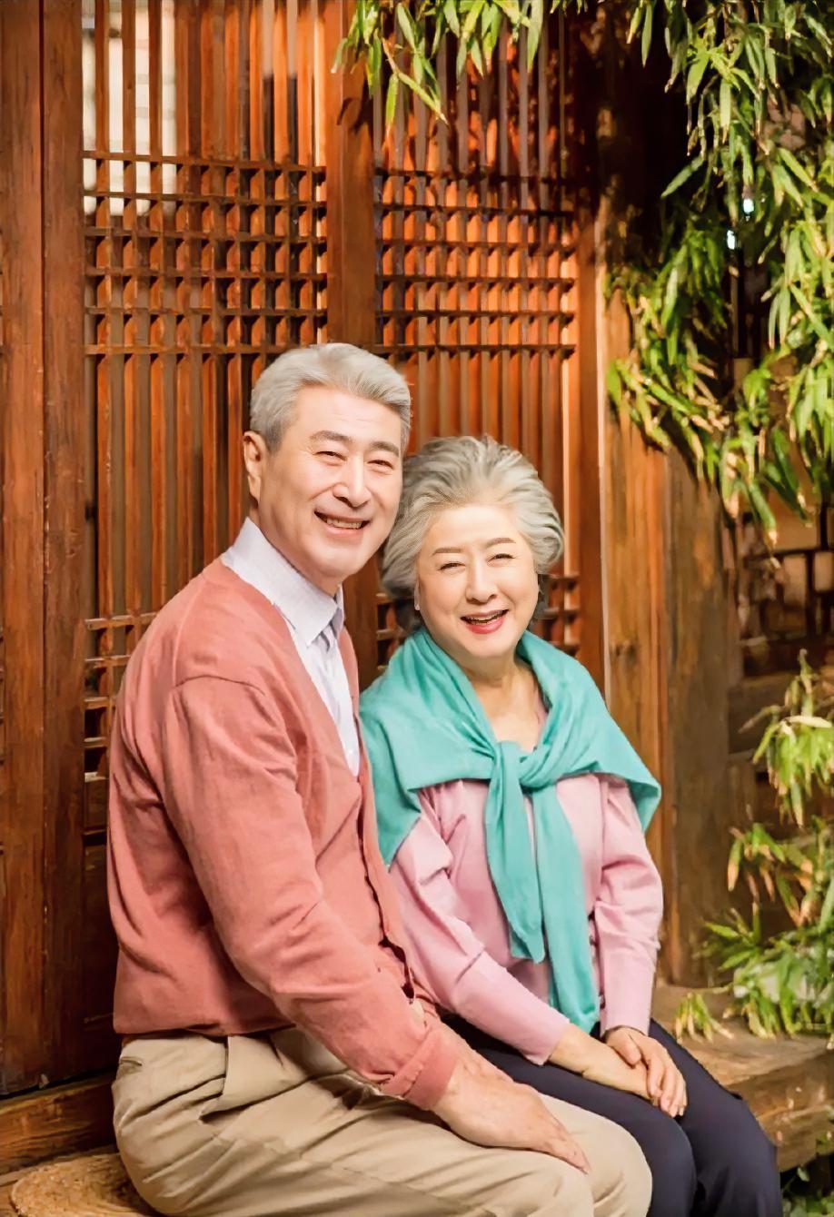 浙大邵逸夫医院医生徐文斌说：
“你不要管自己多大年纪，什么年纪你都要打扮，因为打