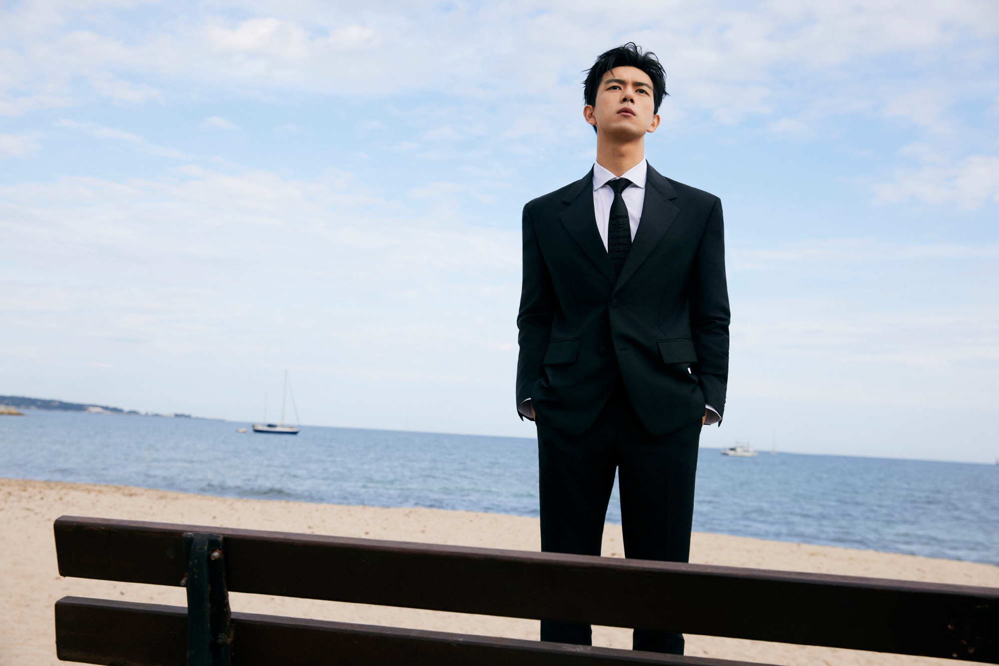 #李现首登戛纳红毯#啊啊啊啊啊啊现男友好帅啊，首登戛纳红毯，被红毯上的李现硬控[