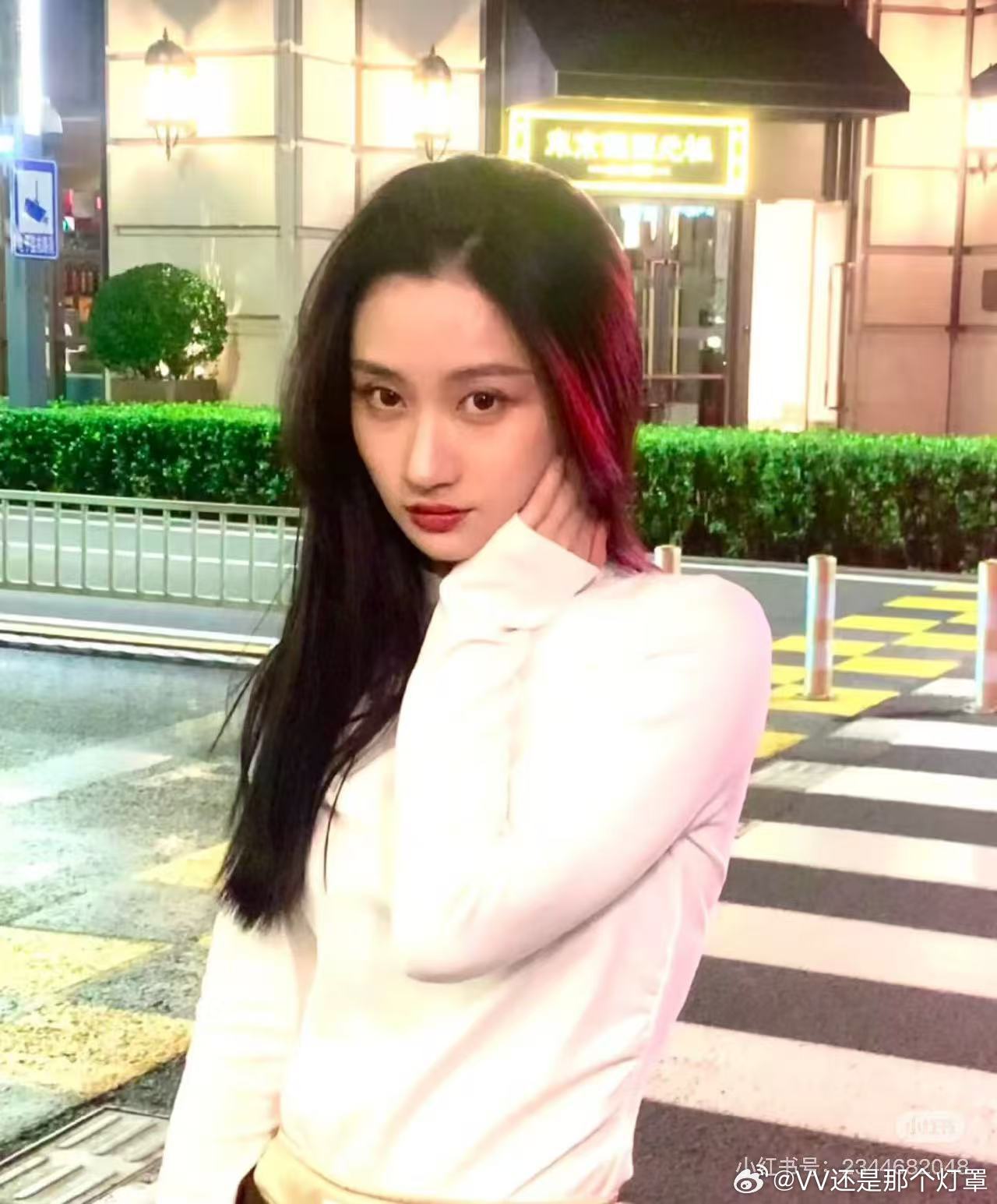 这次浪姐有个小姐姐叫何宣林，人家是蒋龙的老师，牛不牛？这次挑战唱跳我超期待的 何