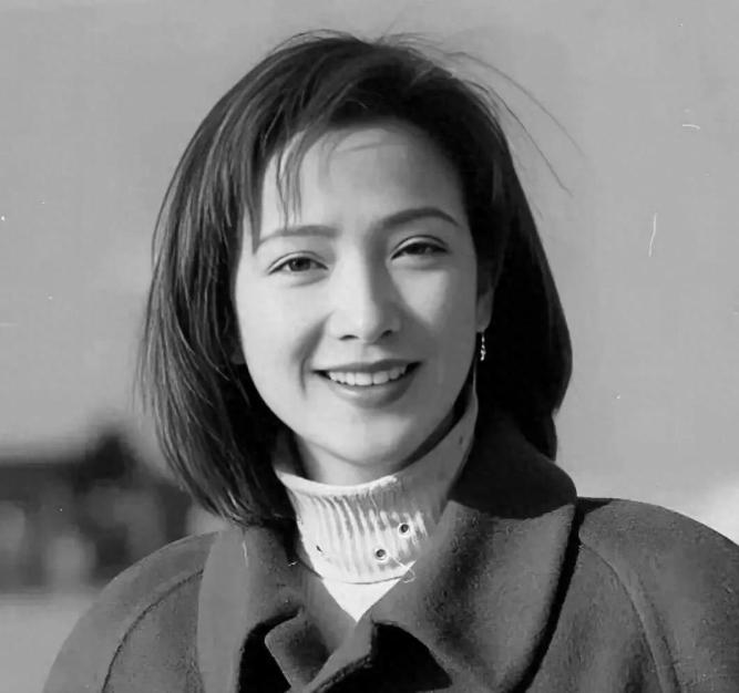 何晴61岁病逝，最痛的三个人：旧爱坦言难忘，儿子名字藏深情

12月13日，北京