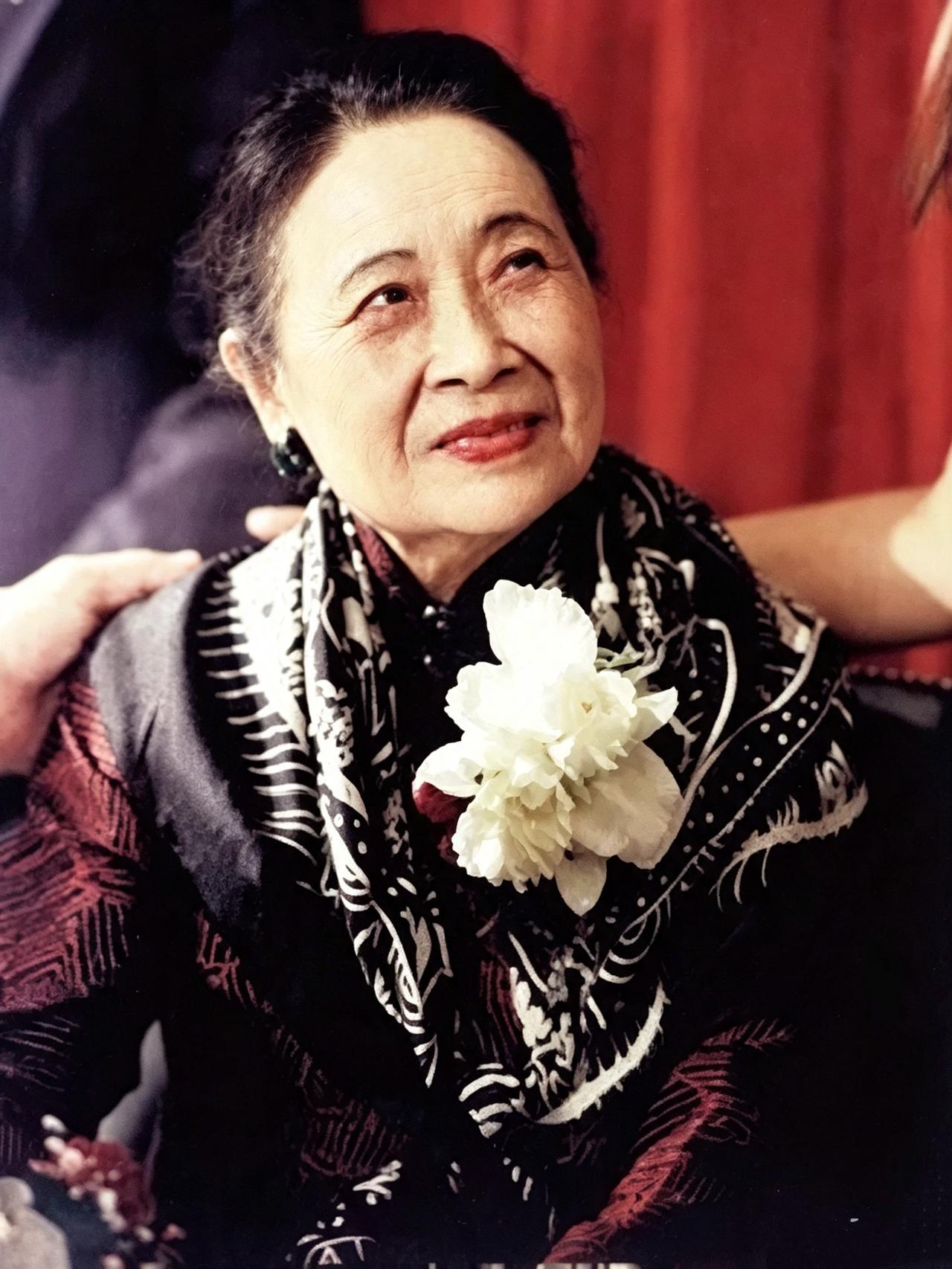 宋美龄美国的蝗虫谷别墅里的壁橱真的装满黄金吗？这个传言最早由灭虫公司的工作人员传