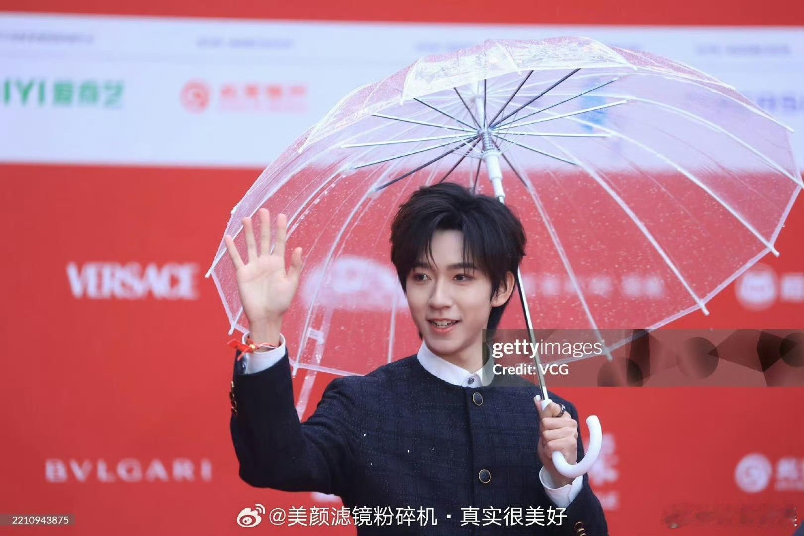 g社拍的贺峻霖贺峻霖G社生图g社拍的贺峻霖，好帅，[色][色][色] ​​​