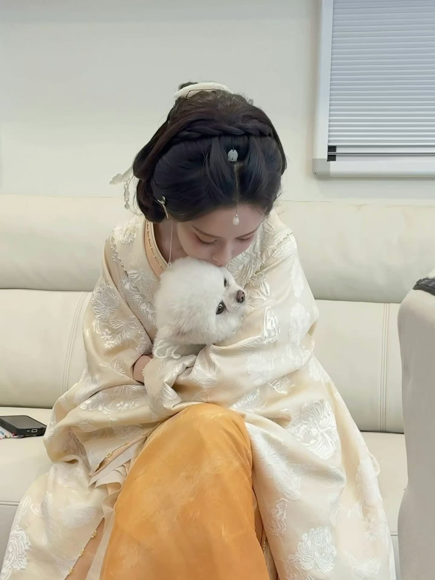 谁有小狗不猛猛亲 