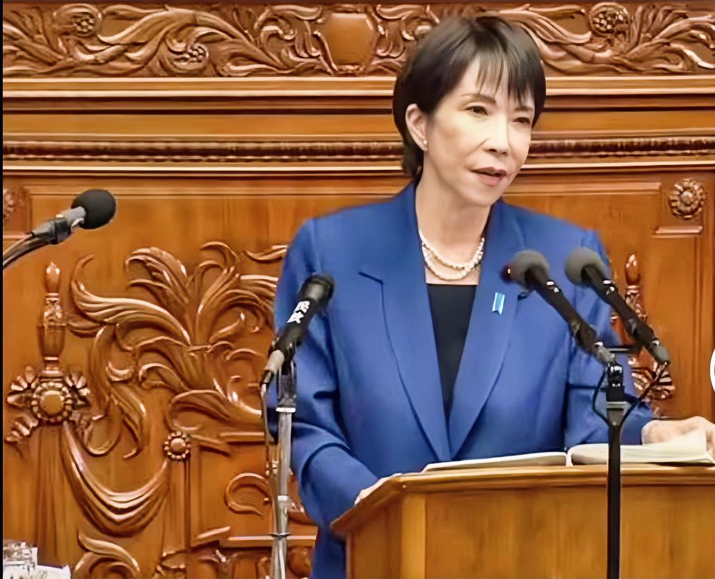 日本彻底摊牌，中方不再忍让。

最新消息显示，高市早苗政府执意采取强硬对抗姿态，