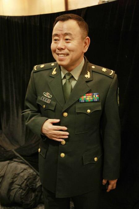 潘长江正式入驻今日头条，春节前给所有用户写下一封公开信。他在信中回忆早年在基层演