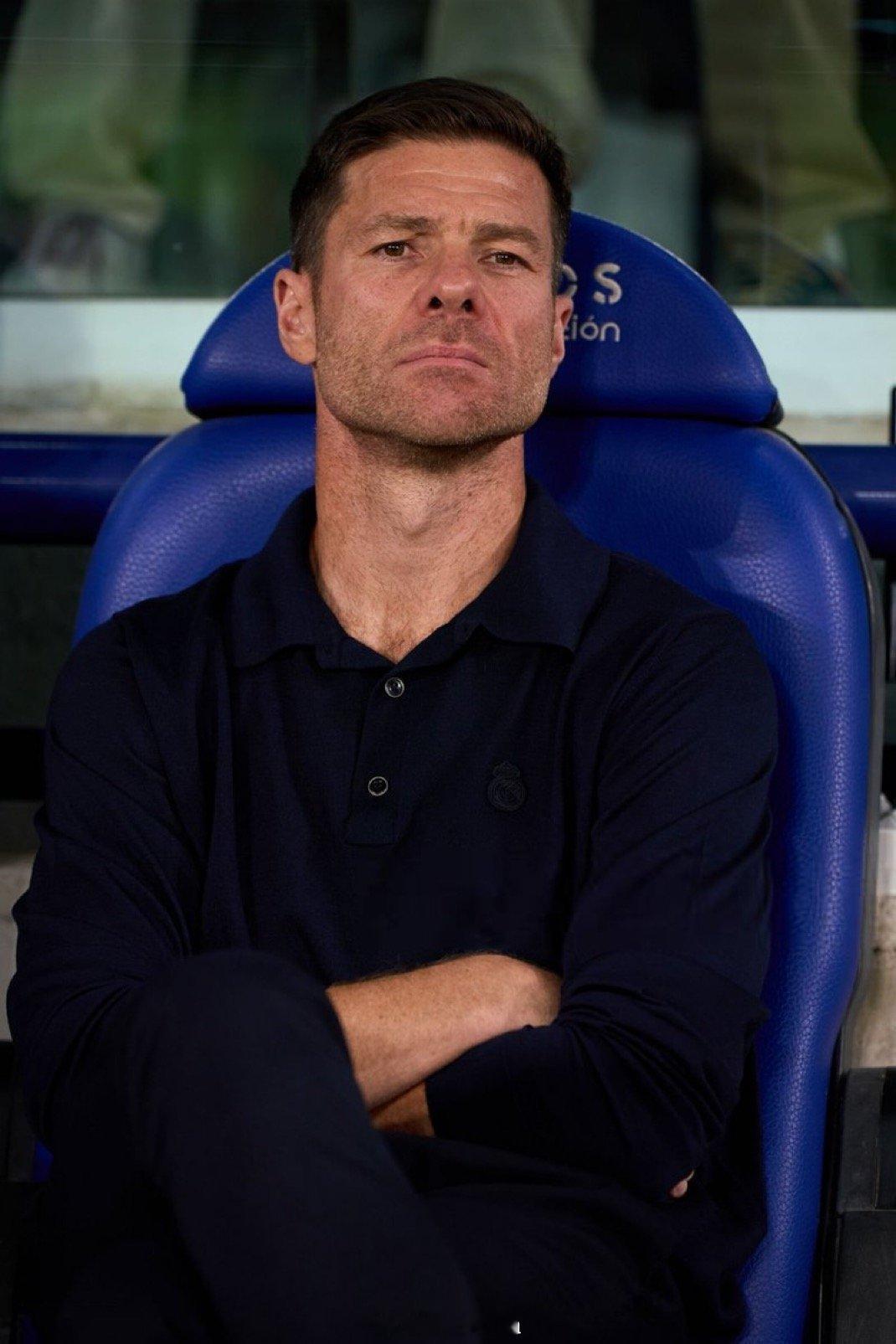 马竞5比2皇马阿尔瓦雷斯梅开二度 龙哥带队后球队的进步是显著的，但哈维·阿隆索的