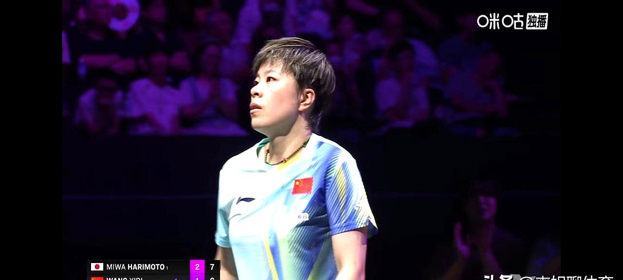 大迪这场2比4输给张本美和，真不是一句“实力不够”就能带过去的。
最扎心的，还是