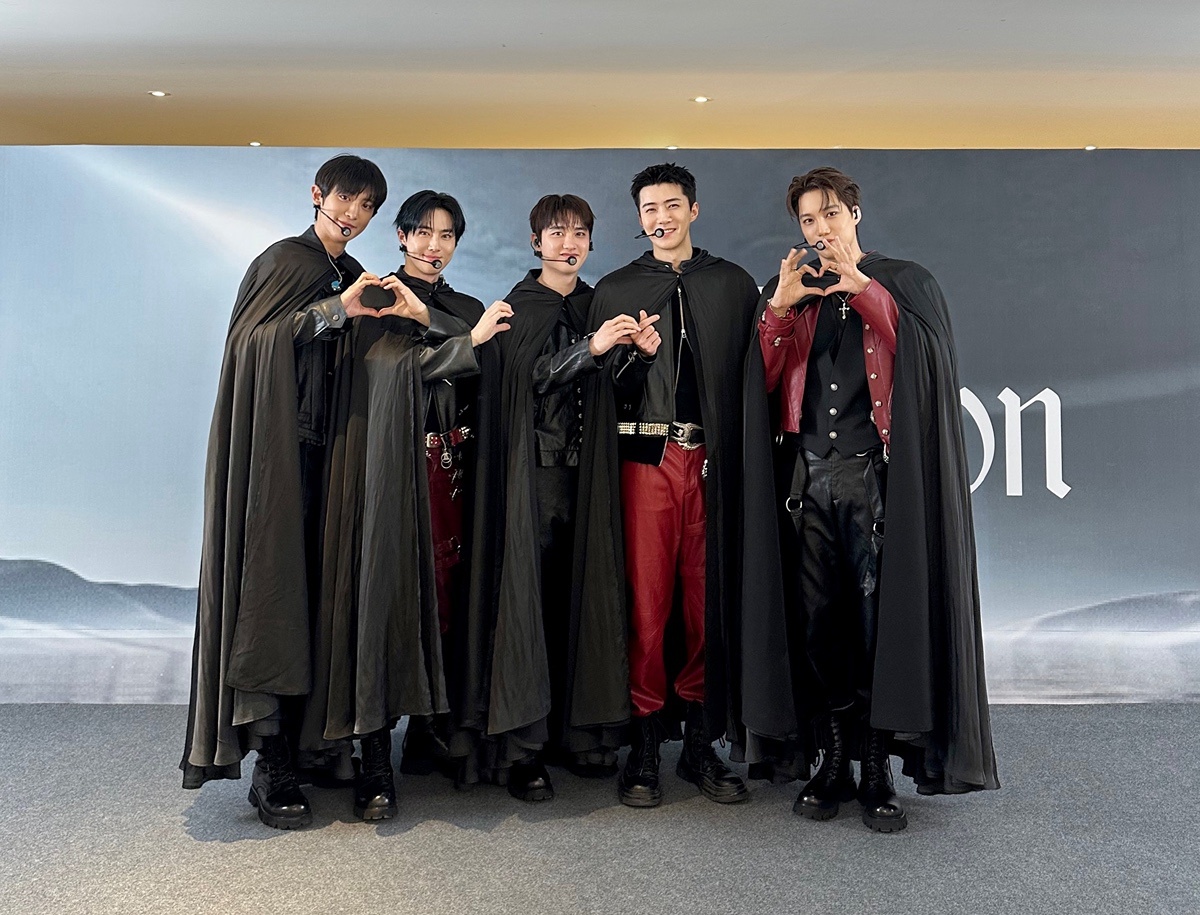 EXO演唱会第一天团体照 