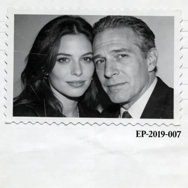 亲密照背后，并非八卦，而是正义永不缺席的叩问
爱泼斯坦与女友舒里亚克的多张亲密照