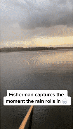 大雨接近的时刻 