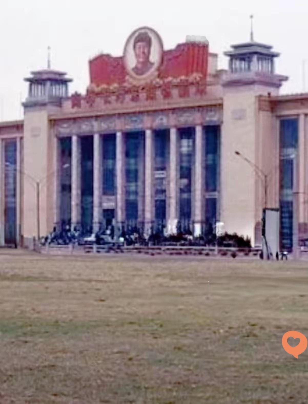 国内的K签证开放对应美国H-1B签证的收紧
这二者中间有没有可能存在某种关联？