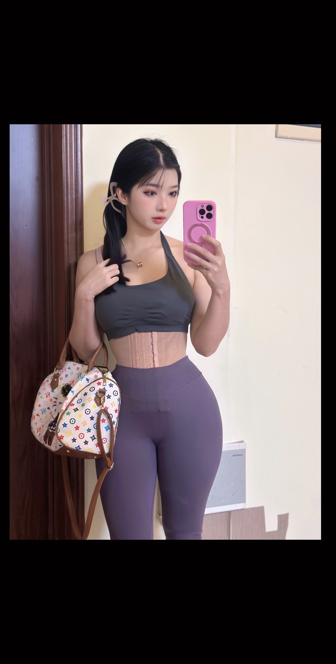 之前连续健身都是很早的就去了，后面老公家人来待了段时间我又断了，断了就接不上了，